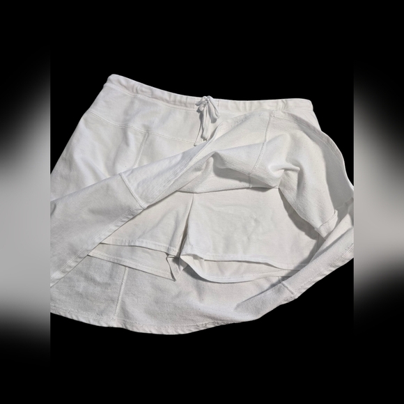 Coral Bay Women's Cotton Pull On Skort With Adjustable Draw String White Size L - Picture 2 of 3